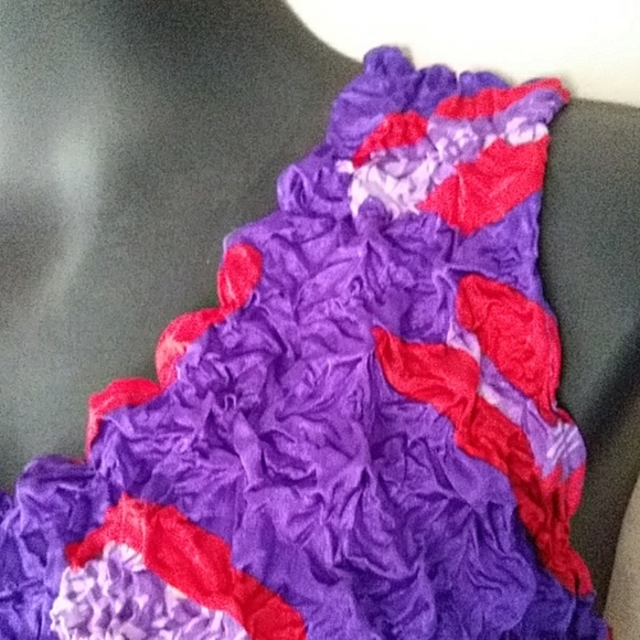 Red Hat Ladies Red Hat Bubble Top - Picture 4 of 5